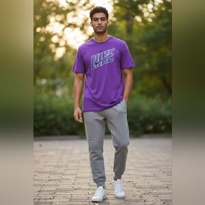 Brand New Nike Deluxe Fashion Tee Shirt w/ Tag